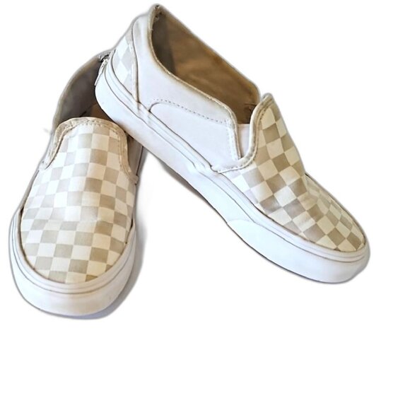 Vans Classic Slip-On in Cream and White - Picture 1 of 7